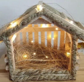 Nacimiento de madera artesanal